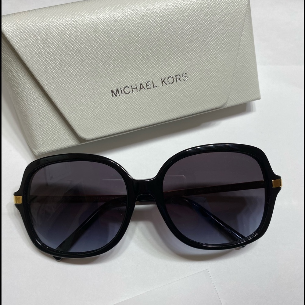 Brand New Michael Kors Sunglasses.​